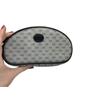 GUCCI VINTAGE EUC GG NAVY COATED CANVAS COSMETIC POUCH